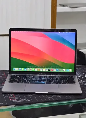 New Laptop Apple MacBook Pro 2020 8GB Intel Core i5 SSD 128GB
