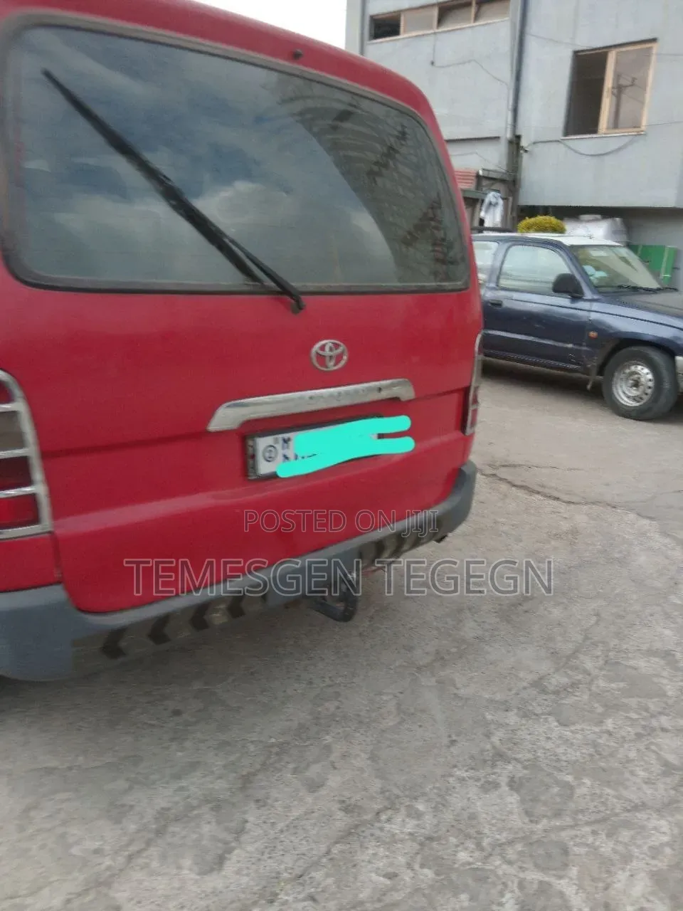 Toyota HiAce 2006 Red