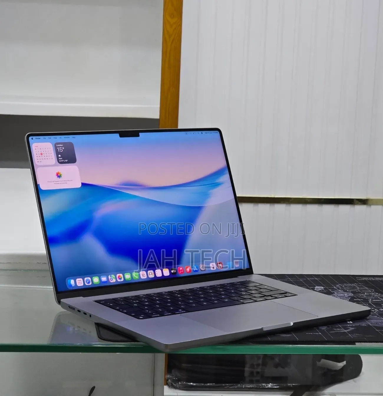 New Laptop Apple MacBook Pro 2021 M1 Max 64GB Apple M1 Max SSD 1T