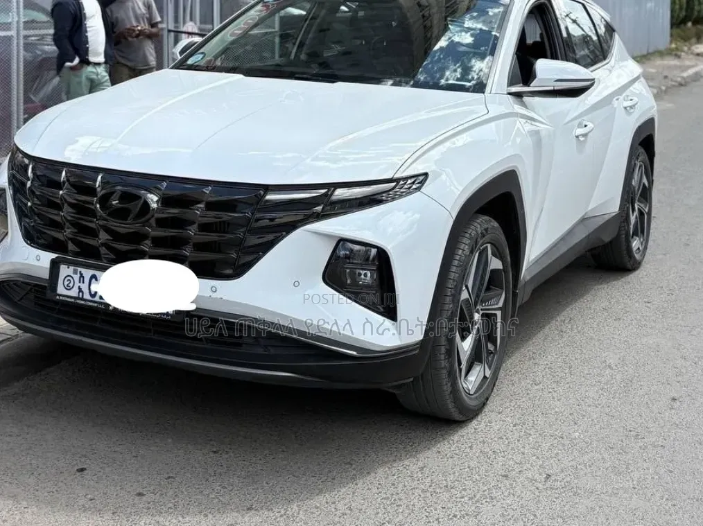 Hyundai Tucson 2022 White