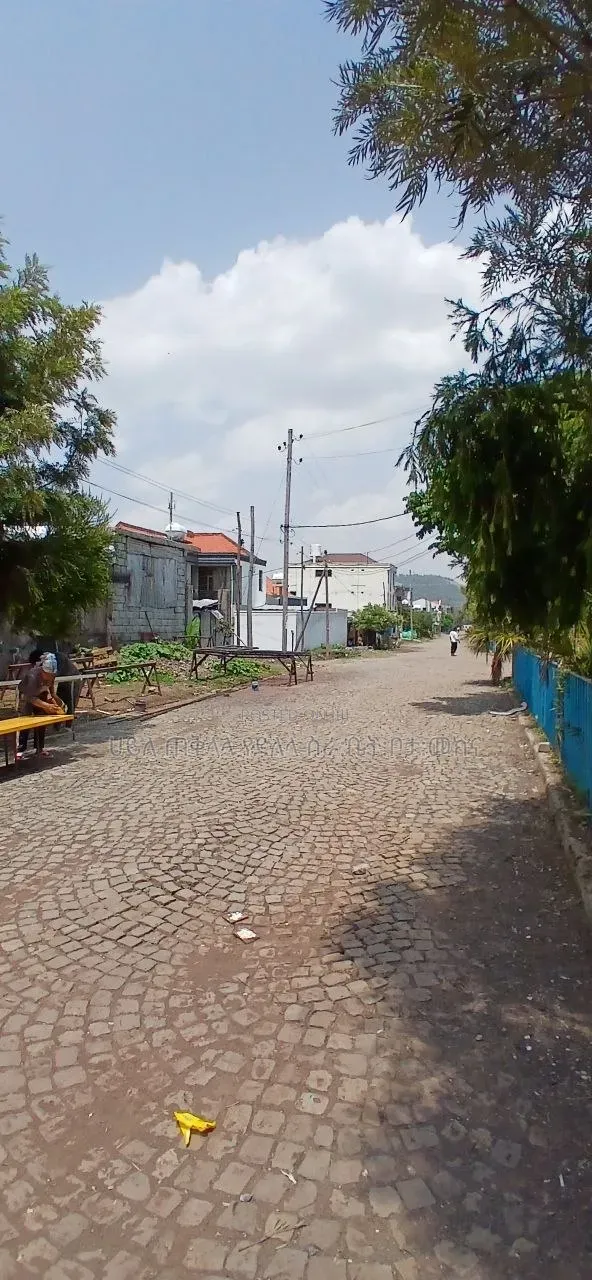 3bdrm House in Gellan City, Akaky Kaliti for sale