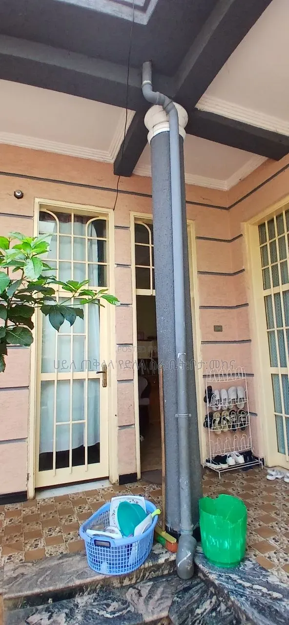 Furnished 4bdrm Villa in Ayat Area, Yeka for sale