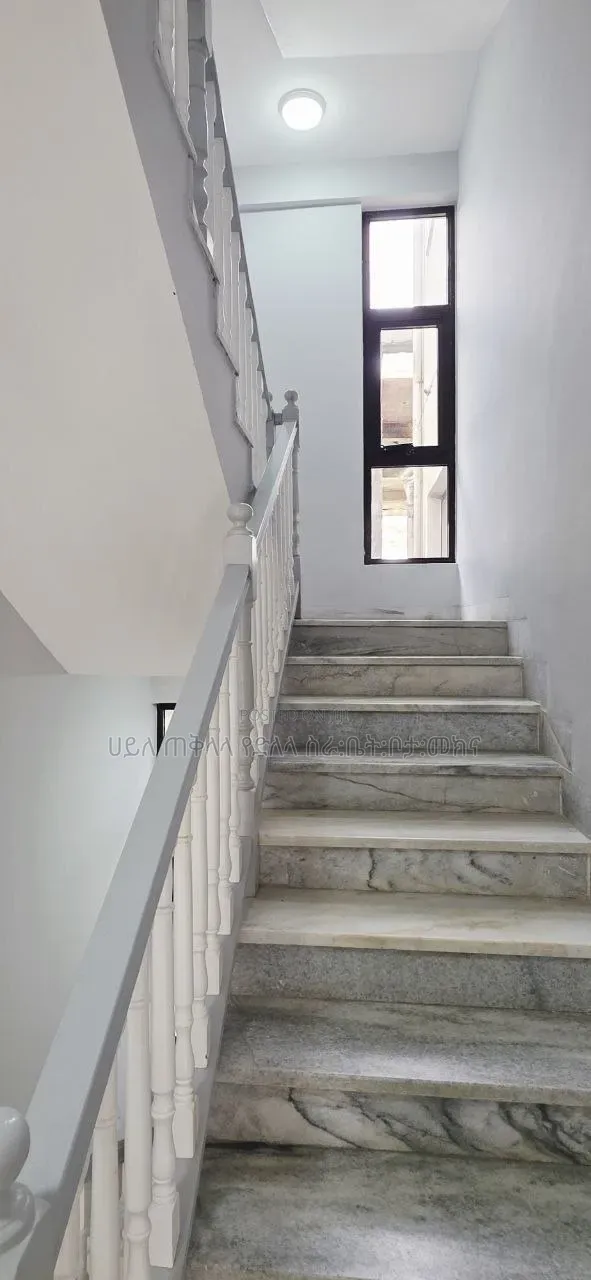 Furnished 7bdrm Townhouse/Terrace in Ayat Area, Yeka for sale