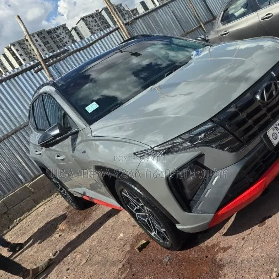 Hyundai Tucson 2021 Green