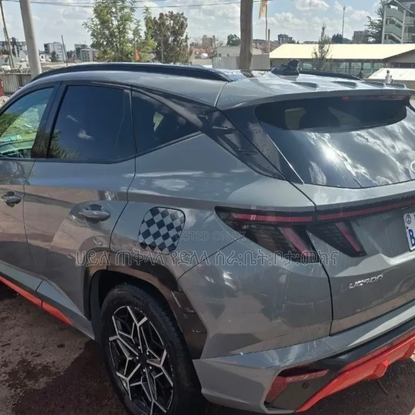 Hyundai Tucson 2021 Green