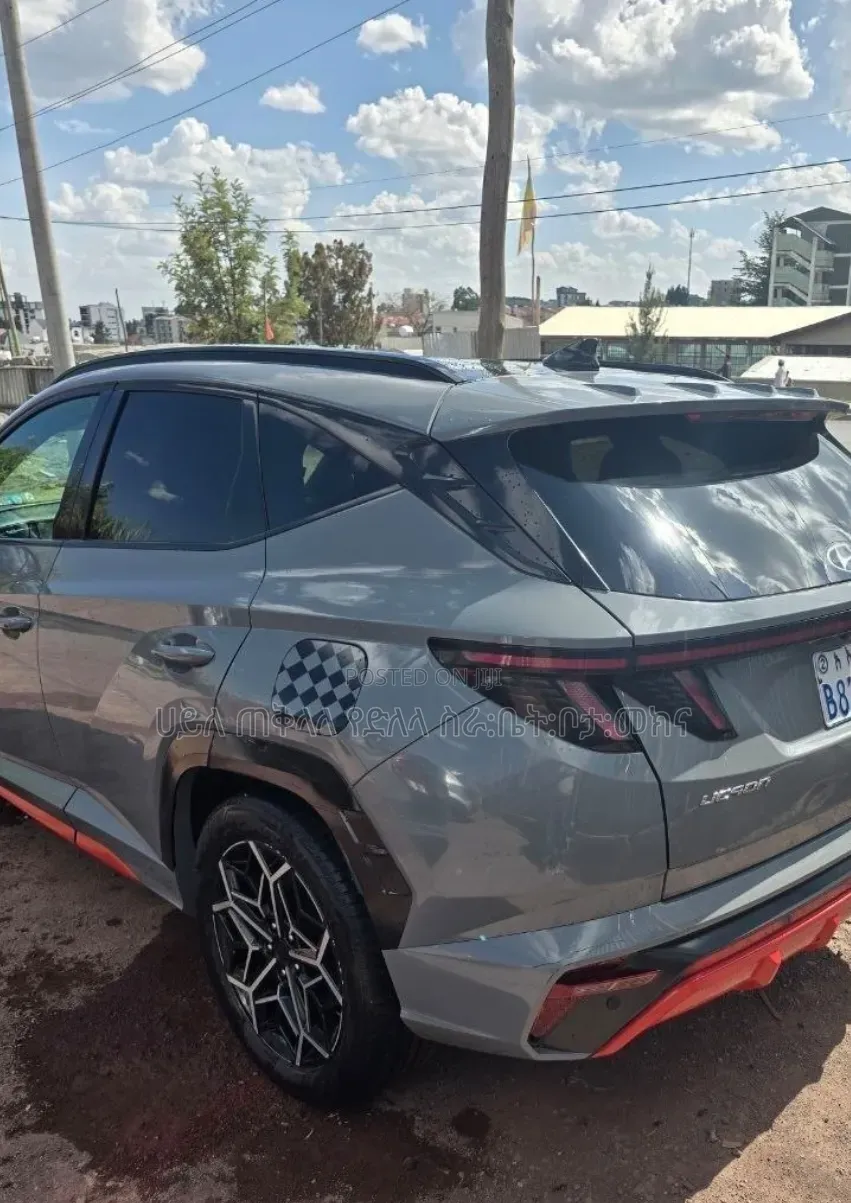 Hyundai Tucson 2021 Green