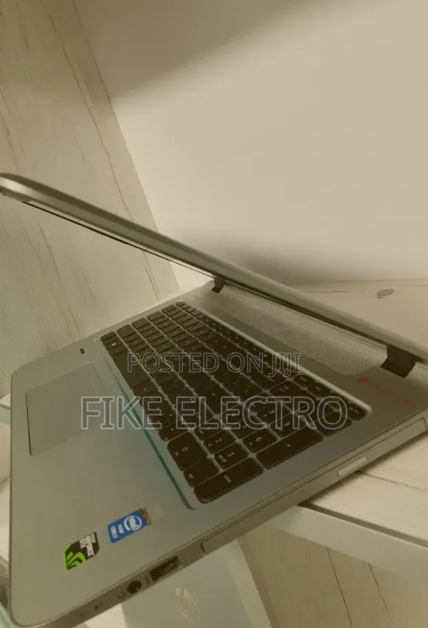 New Laptop HP Envy 15 8GB Intel Core i7 SSD 512GB