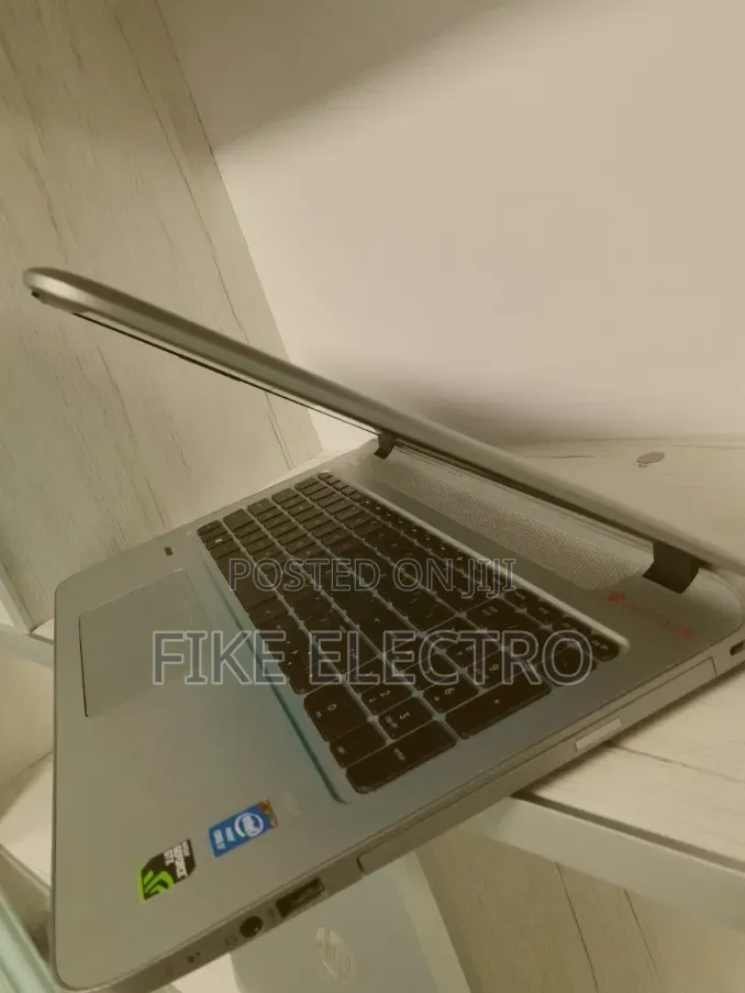 New Laptop HP Envy 15 8GB Intel Core i7 SSD 512GB