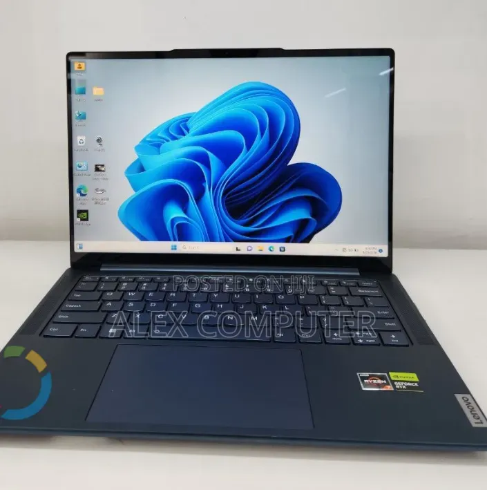 New Laptop Lenovo 16GB AMD Ryzen 7 SSD 512GB