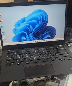 New Laptop Lenovo ThinkPad T14 32GB Intel Core i7 SSD 256GB