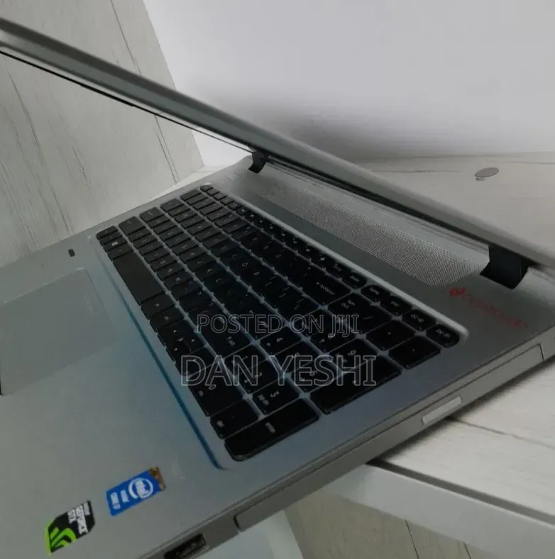 New Laptop HP Envy 15 8GB Intel Core i7 SSD 512GB