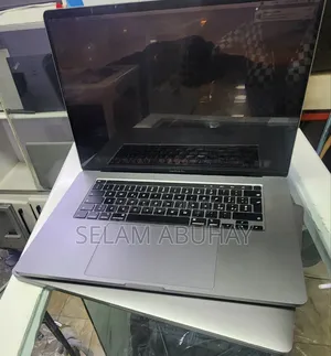 New Laptop Apple MacBook Pro 2019 16GB Intel Core i7 SSD 512GB