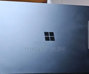 New Laptop Microsoft Surface 16GB Intel Core i7 SSD 256GB