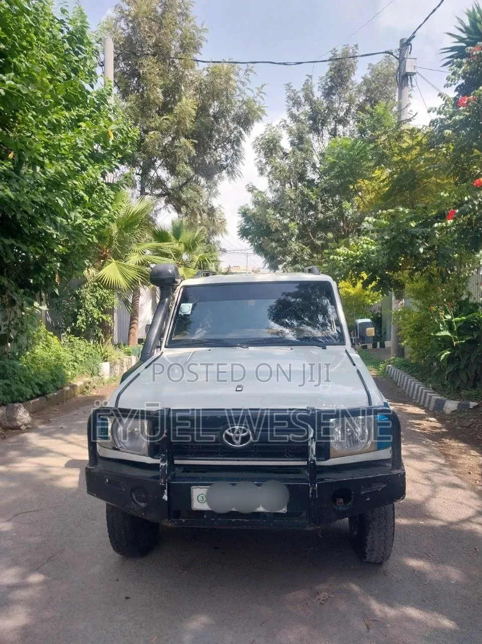 Toyota Land Cruiser 2017 White
