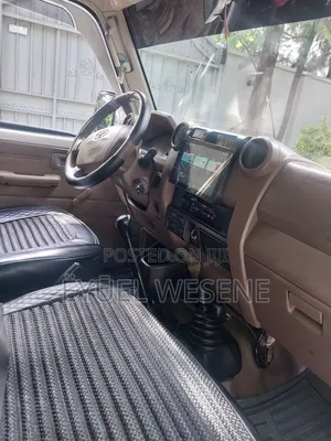 Toyota Land Cruiser 2017 White