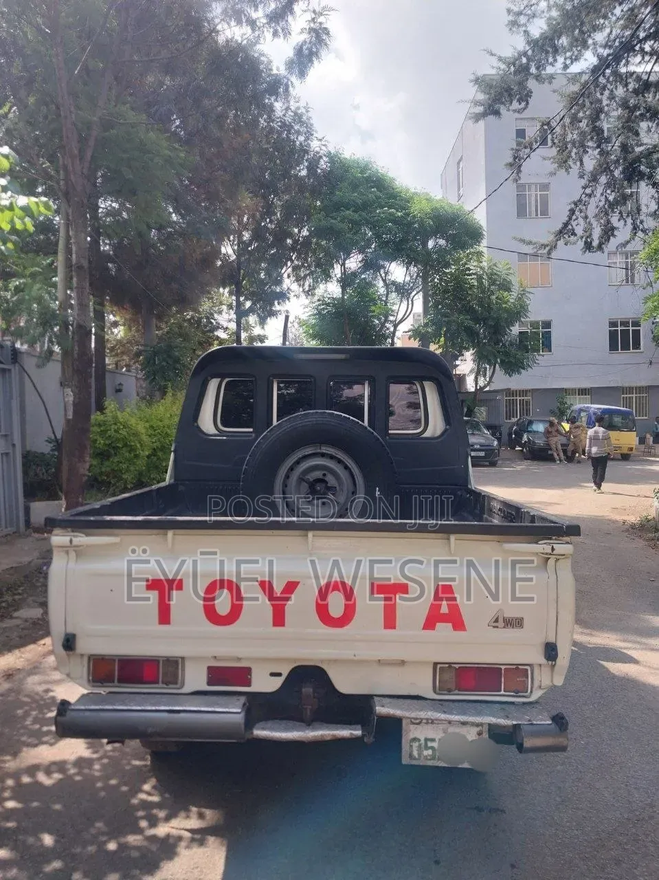 Toyota Land Cruiser 2017 White