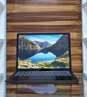 New Laptop Microsoft Surface 16GB Intel Core i7 SSD 256GB