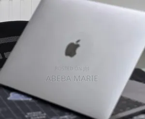 New Laptop Apple MacBook Pro 2017 16GB Intel Core i5 SSD 512GB