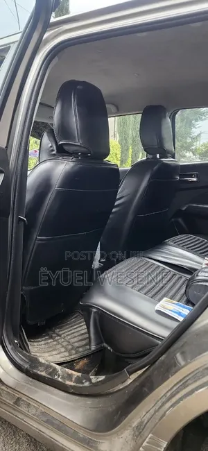 Suzuki Swift 2022 Gray