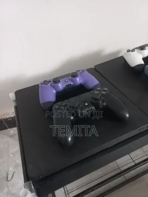 Playstation 4 Slim