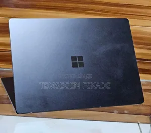 New Laptop Microsoft Surface 16GB Intel Core i7 SSD 256GB