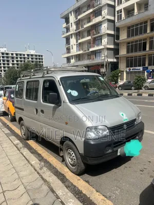 Suzuki Eeco 2025 Silver