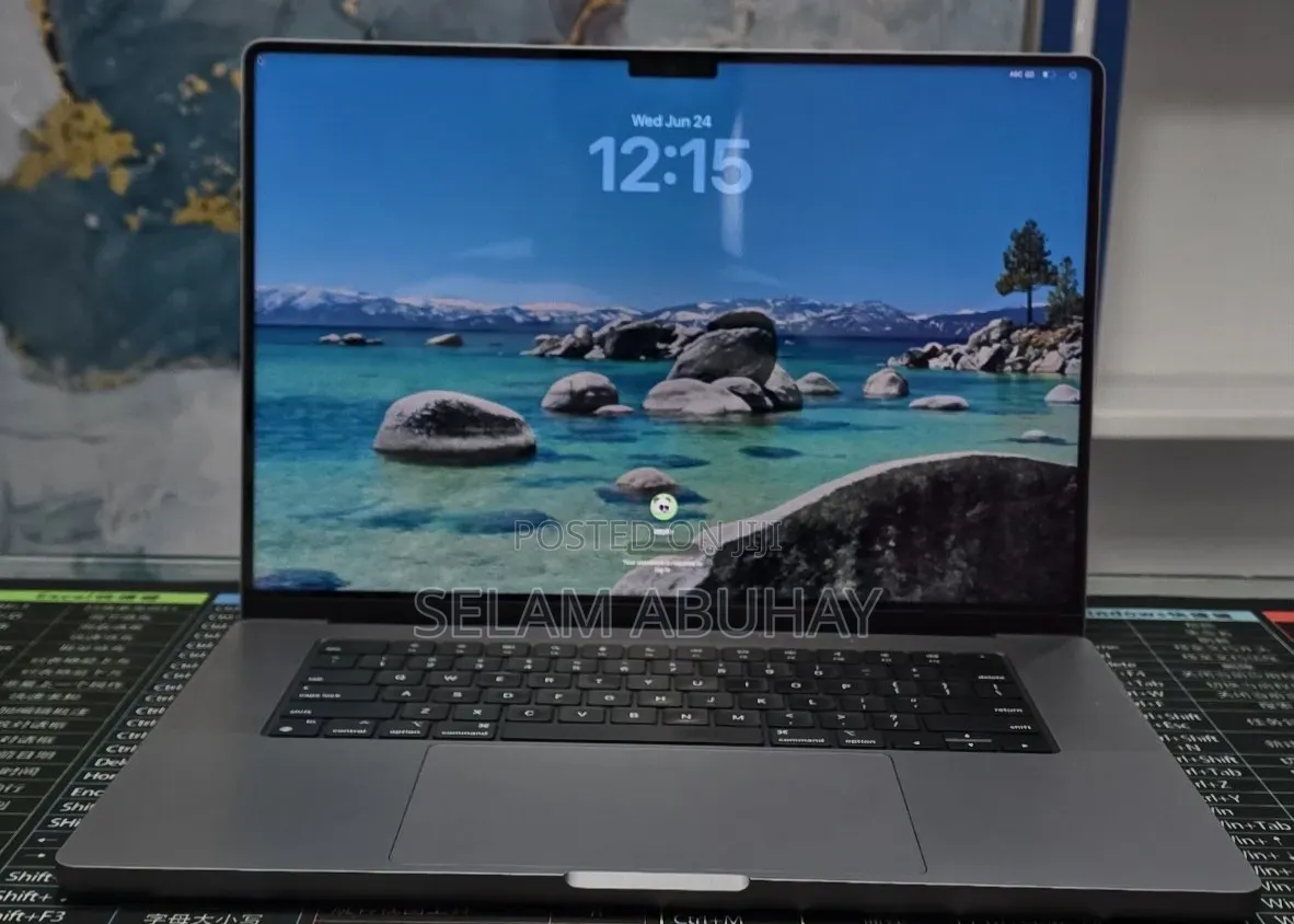 New Laptop Apple MacBook 2016 32GB Apple M1 Pro SSD 512GB