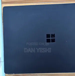 New Laptop Microsoft Surface 16GB Intel Core i7 SSD 256GB