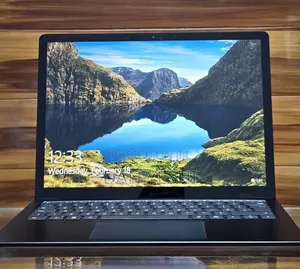 New Laptop Microsoft Surface 16GB Intel Core i7 SSD 256GB