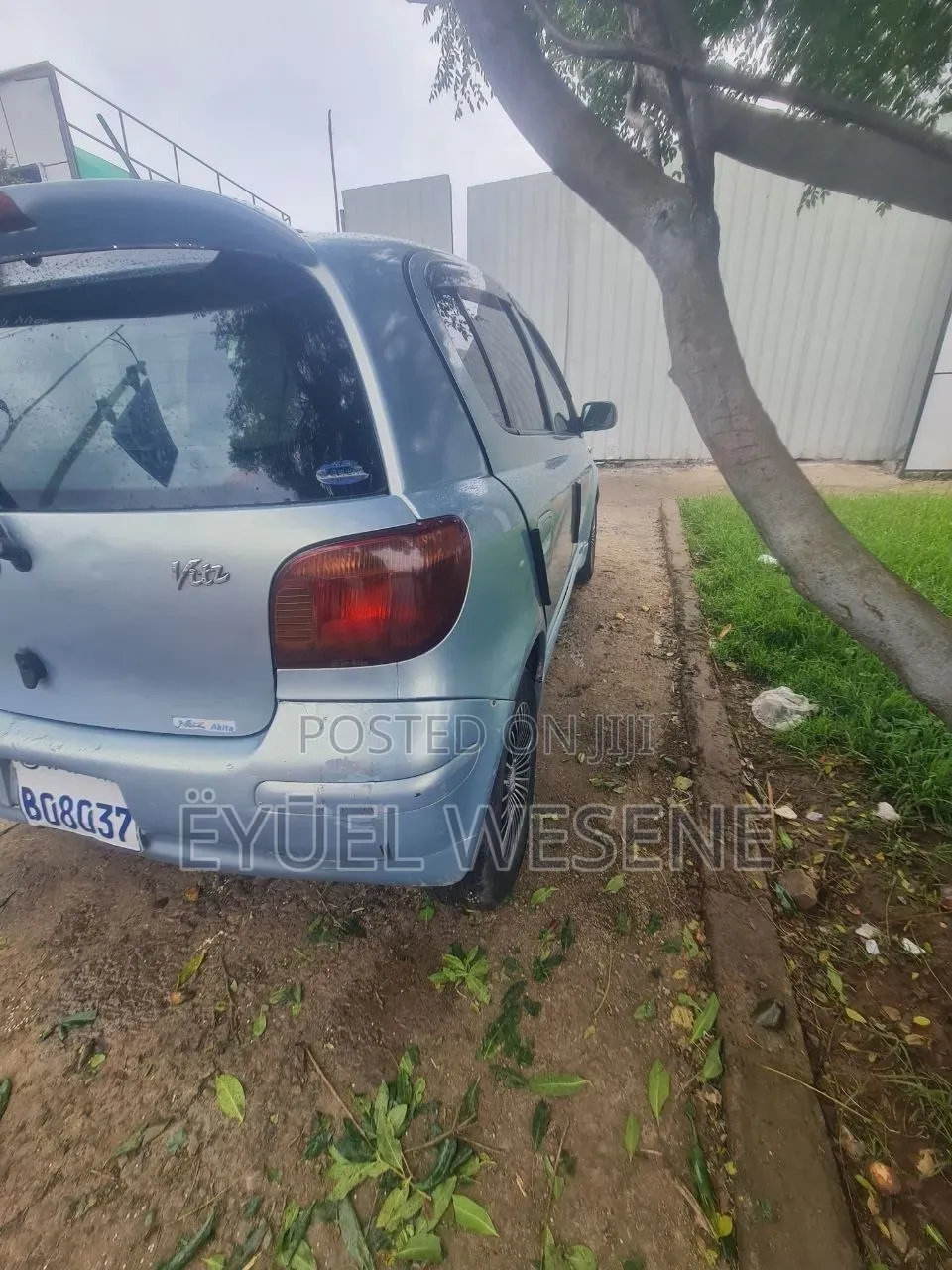 Toyota Vitz 2004 Blue