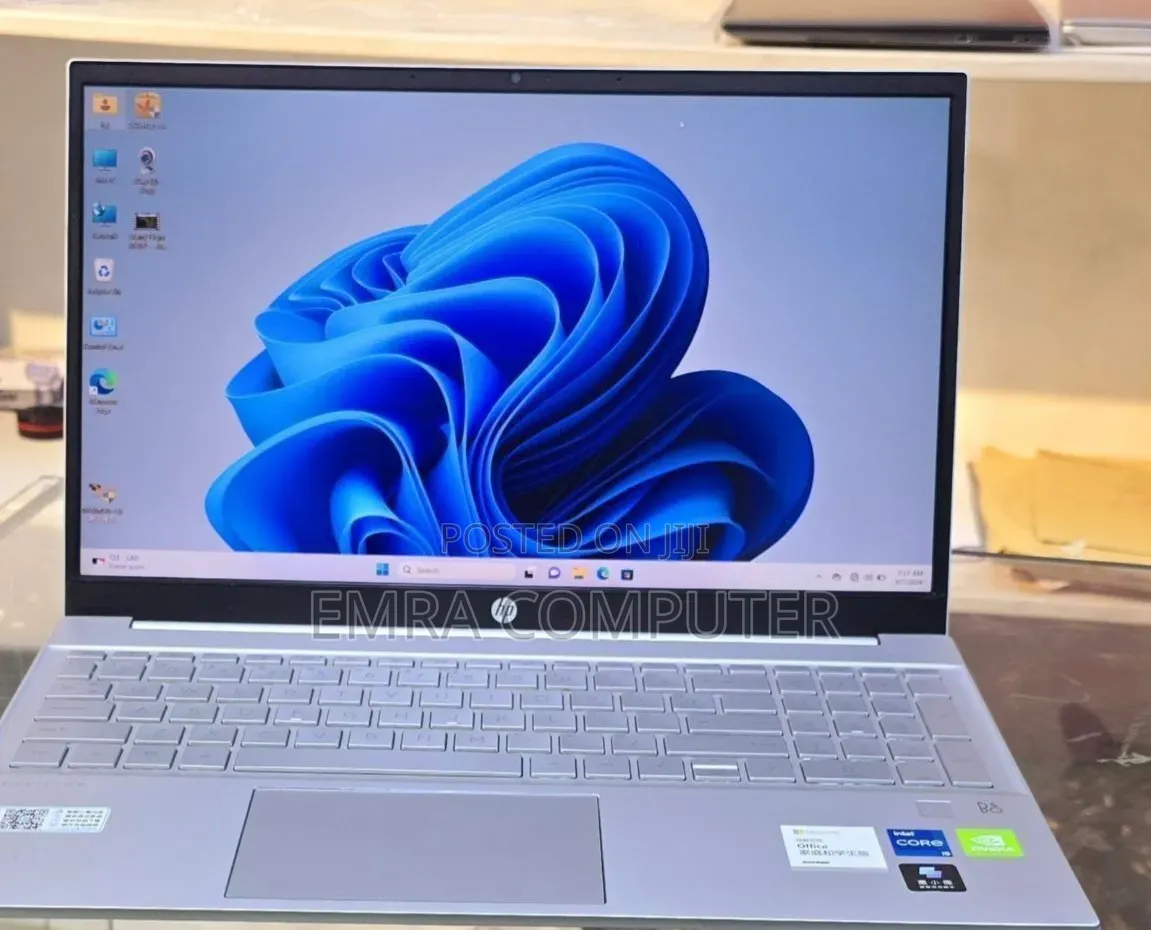 New Laptop HP 16GB Intel Core i5 SSD 512GB