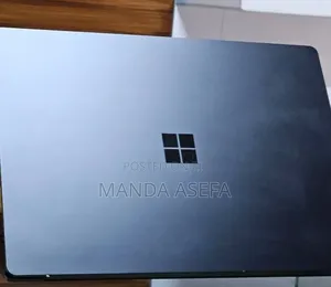 New Laptop Microsoft Surface 16GB Intel Core i7 SSD 256GB