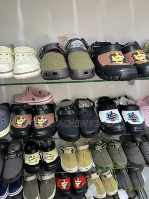 Crocs Shose