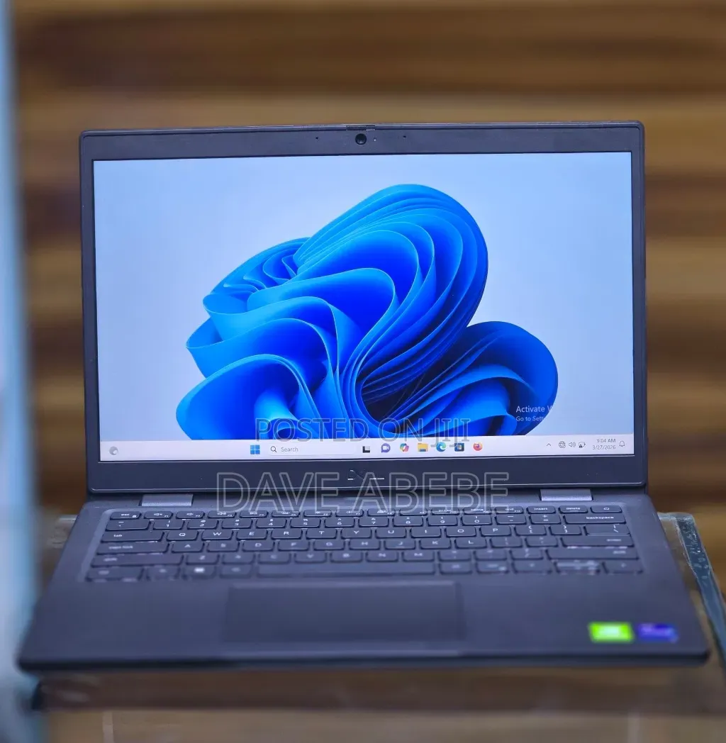 New Laptop Dell 8GB Intel Core i7 SSD 256GB