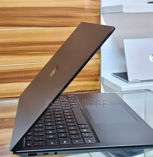 New Laptop Microsoft Surface 16GB Intel Core i7 SSD 256GB