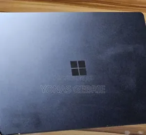 New Laptop Microsoft Surface 16GB Intel Core i7 SSD 512GB