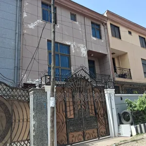 5bdrm House in አባዉራ, Kolfe Keranio for sale