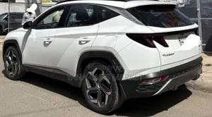 Hyundai Tucson 2022 White