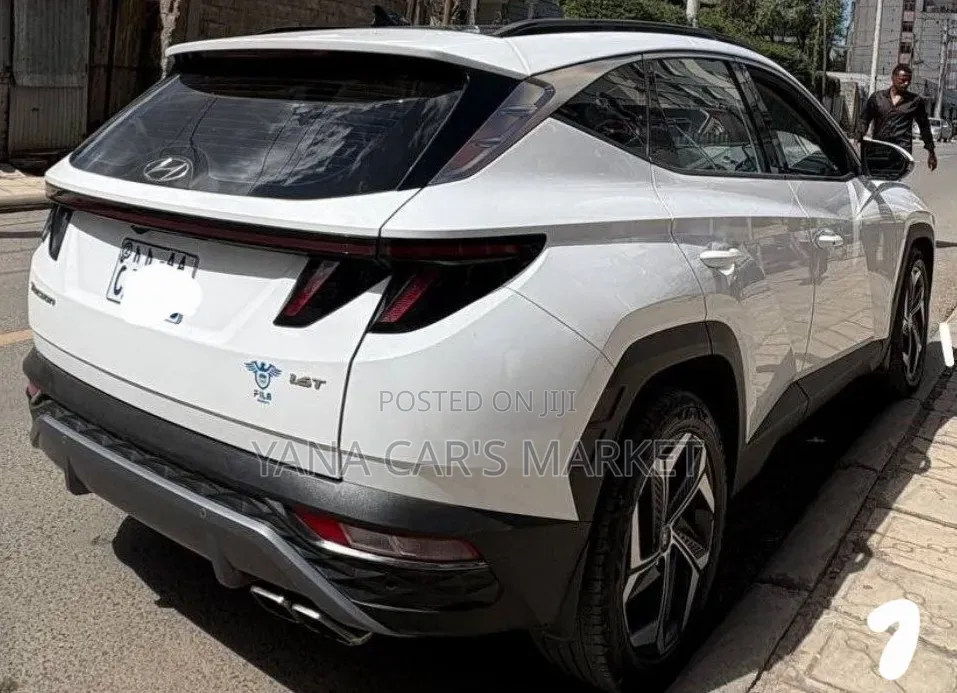 Hyundai Tucson 2022 White