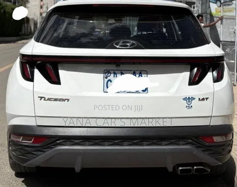 Hyundai Tucson 2022 White