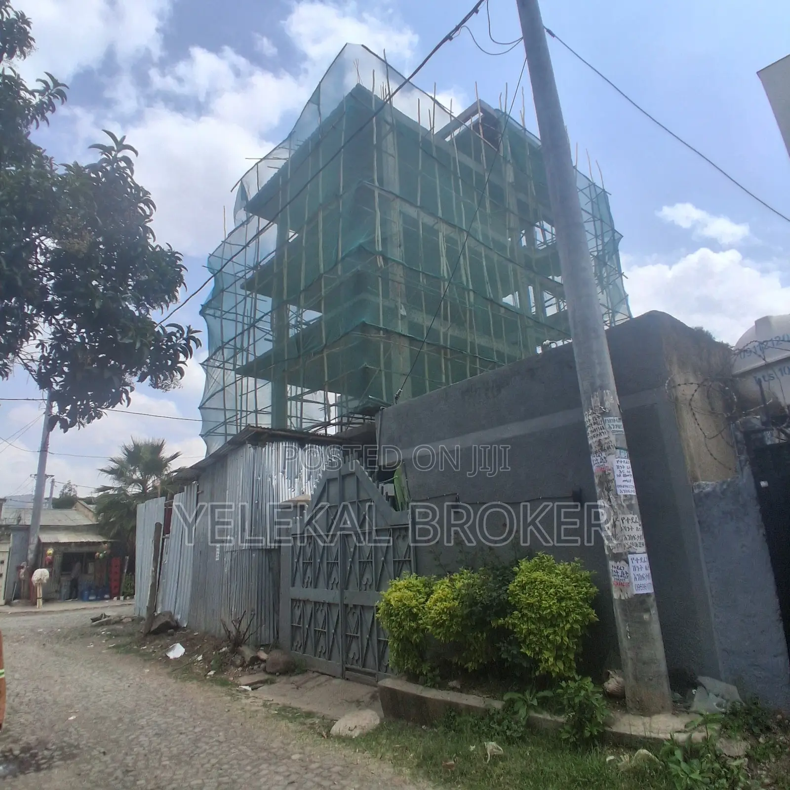 Furnished 5bdrm House in መኖርያ ቤት, Kolfe Keranio for sale
