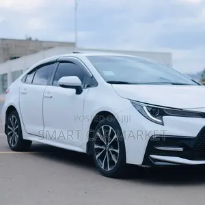 Toyota Corolla 2022 White