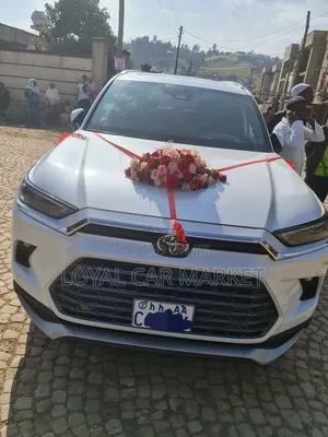 Toyota Grand Highlander Hybrid 2025 White