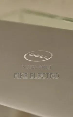 New Laptop Dell Precision 5560 16GB Intel Core i7 SSD 512GB