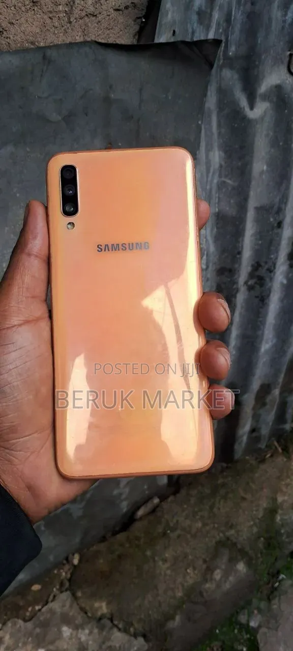 Samsung Galaxy A70 128 GB Bronze