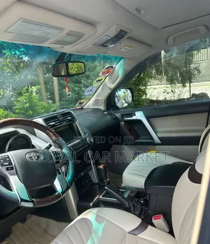 Toyota Land Cruiser Prado 2013 Black