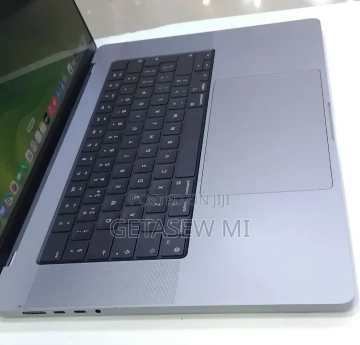 New Laptop Apple MacBook Pro 2021 M1 Max 64GB Apple M1 Max SSD 1T
