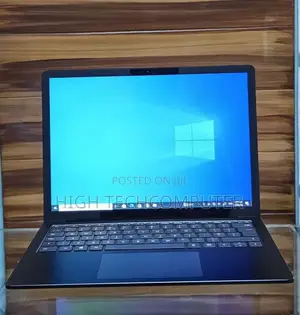 New Laptop Microsoft Surface 16GB Intel Core i7 SSD 256GB