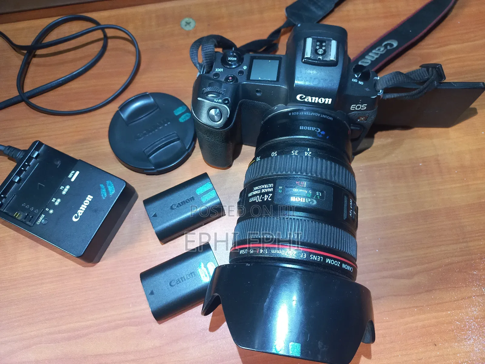 Canon R Wwith 24-70mm F4 Lens