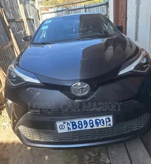 Toyota C-HR 2021 Gray